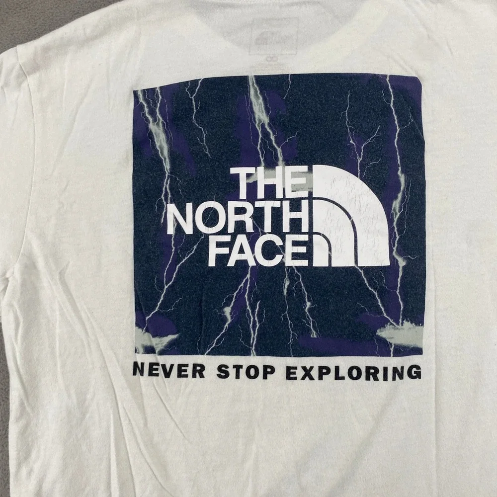 The North Face Mens White Lightning Graphic T-Shirt Medium Circular Design Logo